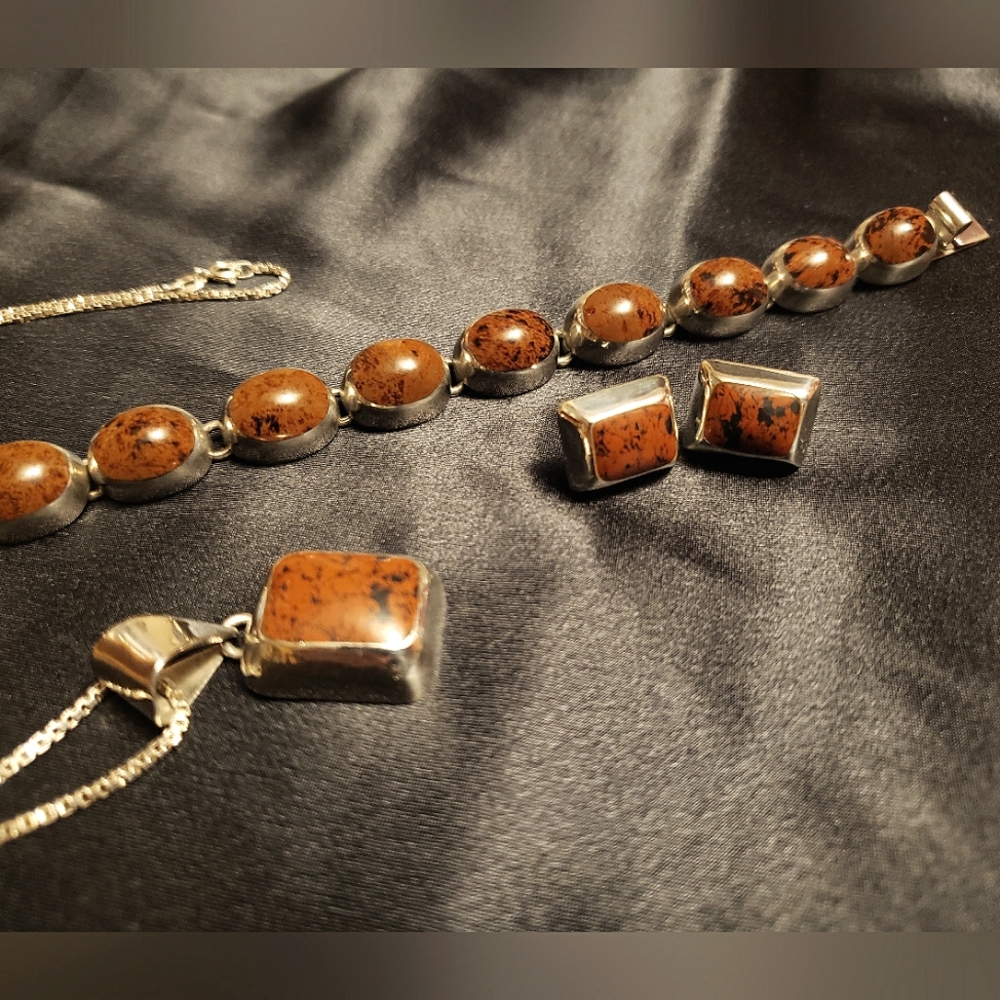 *SALE* Silver & Obsidian stone Necklace, Bracelet and Earring Set